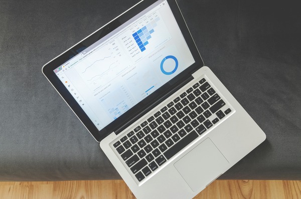 Trading session comparing a TON DEX and an instant exchange interface